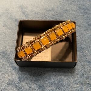 🛍️3/$20 - Avon Catalina Stretch Gold and Orange Bracelet